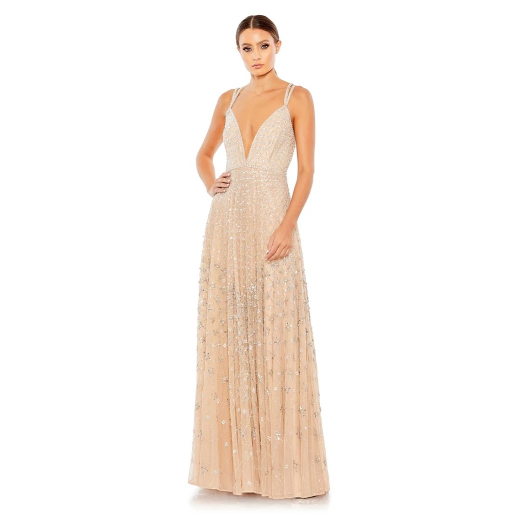 Mac Duggal Sequin Embroidered Sleeveless Gown Plunge Neck‎ 93701- NWT